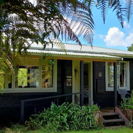 Earthsounds Country Cottage Таумарунуи Екстериор снимка